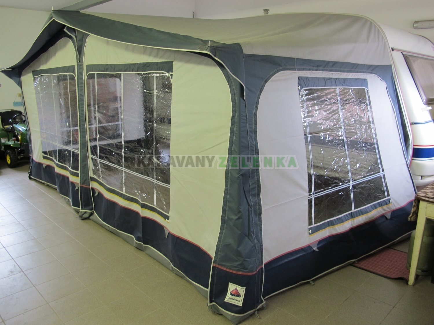 Karavan WILK 450 STERN HTD Karavany Zelenka Pečky 602 692 885